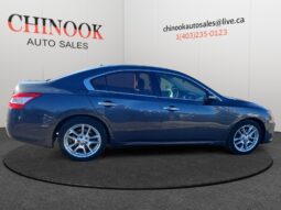 
										2011 Nissan Maxima full									