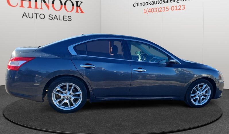 
								2011 Nissan Maxima full									