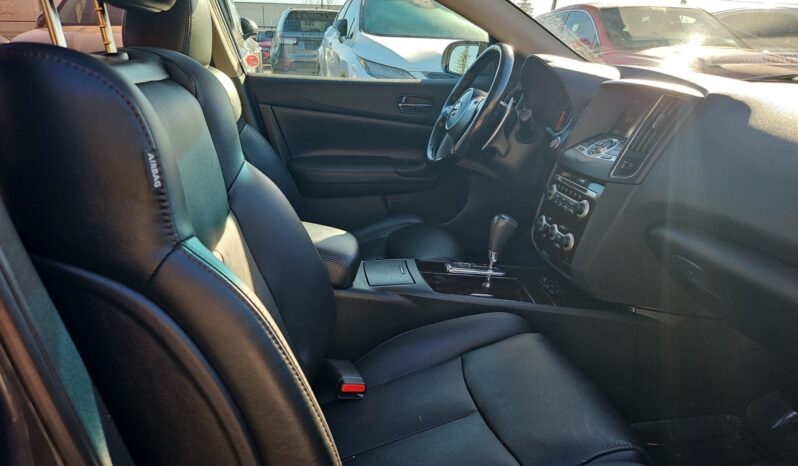 
								2011 Nissan Maxima full									