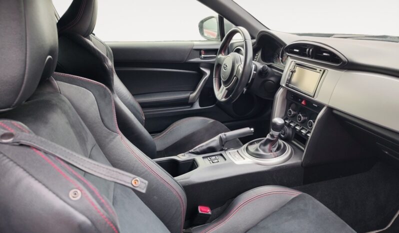 
								2013 Subaru BRZ full									