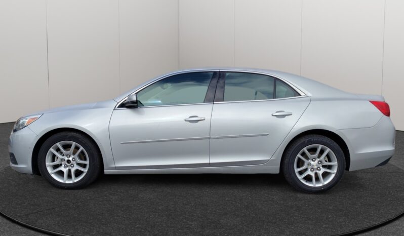 
								2015 Chevrolet Malibu full									