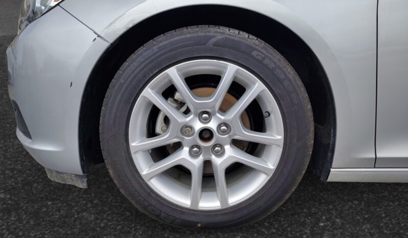 
								2015 Chevrolet Malibu full									