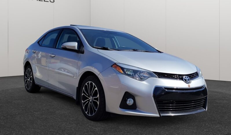 
								2015 Toyota Corolla full									
