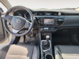 
										2015 Toyota Corolla full									