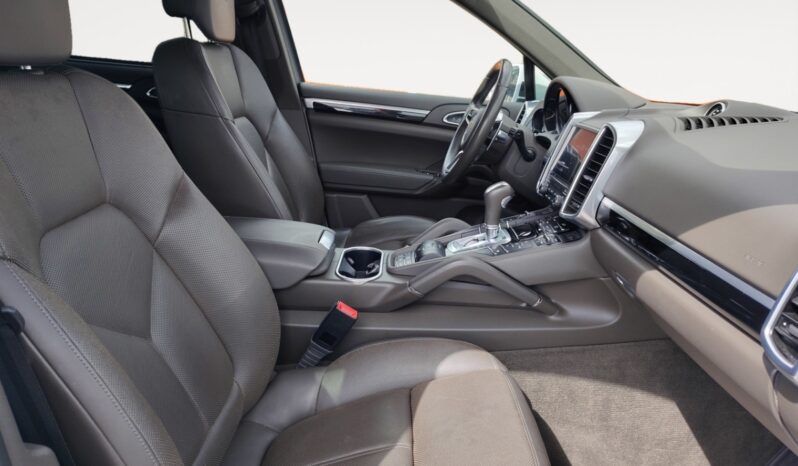 
								2017 Porsche Cayenne full									