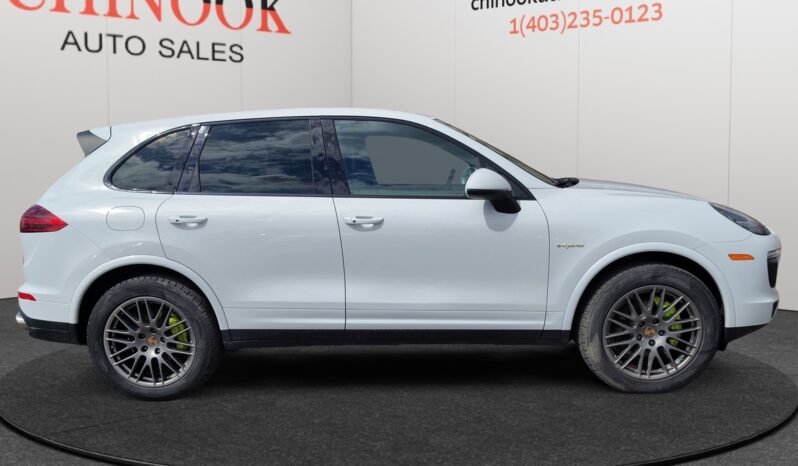 
								2017 Porsche Cayenne full									