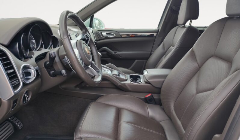 
								2017 Porsche Cayenne full									