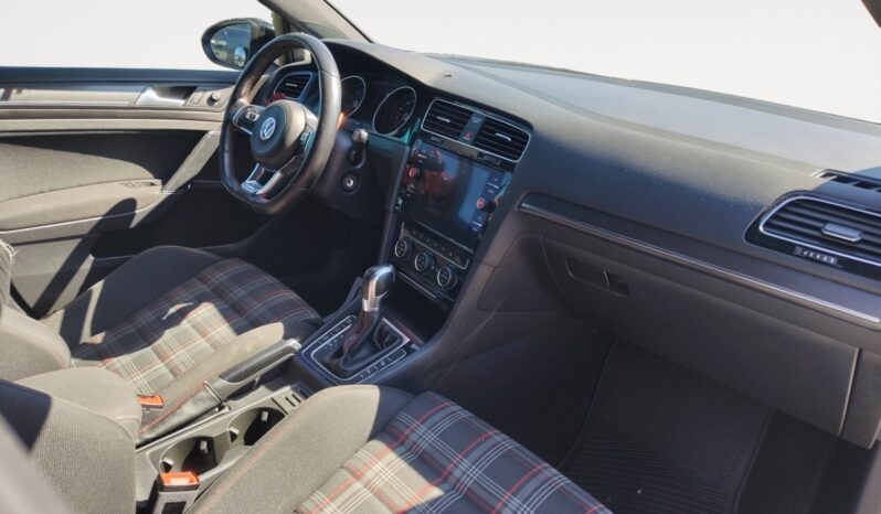 
								2018 Volkswagen Golf GTI full									