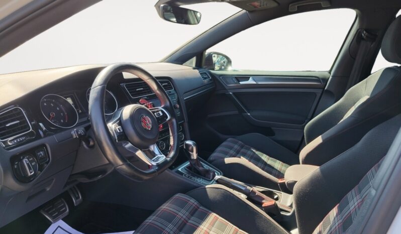 
								2018 Volkswagen Golf GTI full									