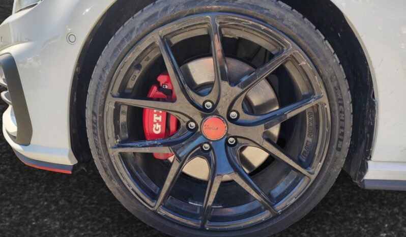 
								2018 Volkswagen Golf GTI full									