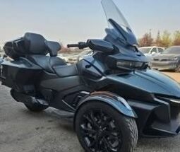 
										2021 Can Am Spyder full									