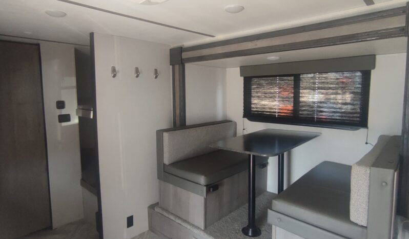 
								2021 Keystone springdale 17′ bumper pull full									