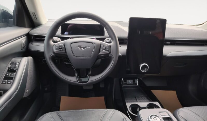 
								2024 Ford Mustang Mach-E full									