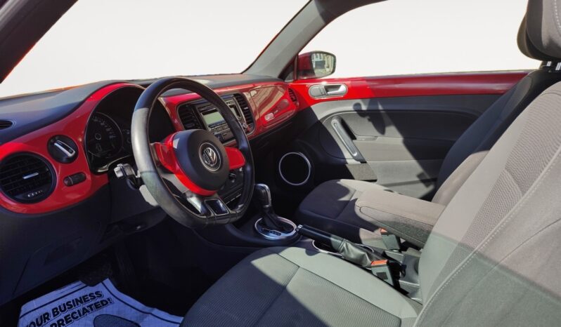 
								2012 Volkswagen Beetle full									