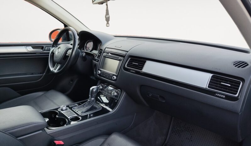 
								2015 Volkswagen Touareg Comfortline full									