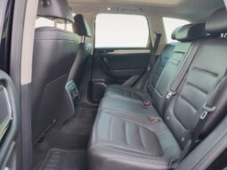 
										2015 Volkswagen Touareg Comfortline full									