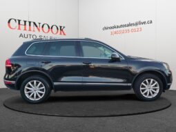 
										2015 Volkswagen Touareg Comfortline full									