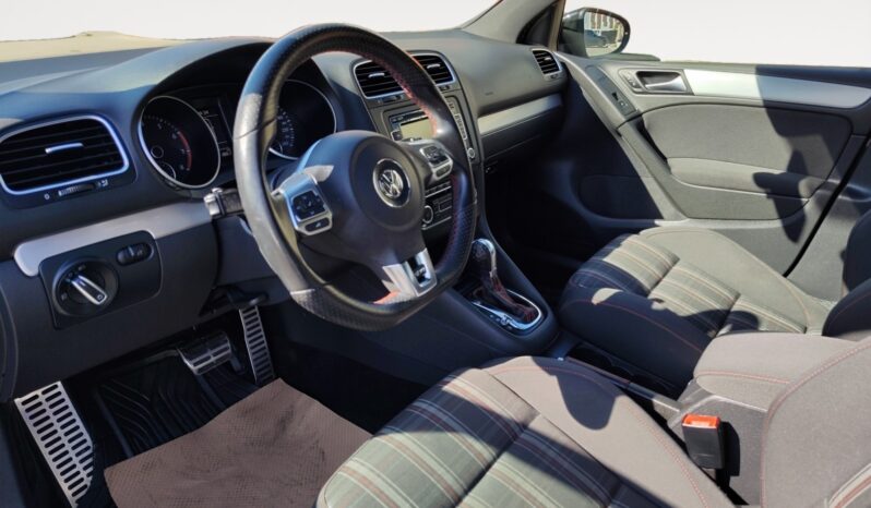 
								2012 Volkswagen Golf GTI full									