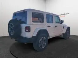 
										2023 Jeep Wrangler Sahara full									