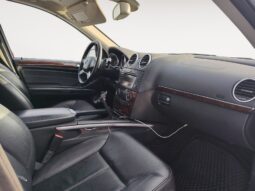 Interior view of a 2010 Mercedes-Benz GL350 Diesel showcasing leather seating, dashboard controls, and premium finishes, relevant to vehicle listing at Chinook Auto Sales.