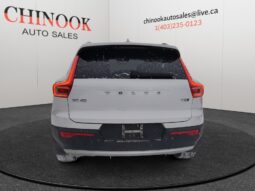 
										2020 Volvo XC40 full									