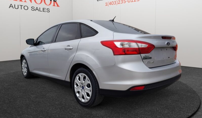 
								2013 Ford Focus SE full									