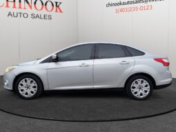 
										2013 Ford Focus SE full									
